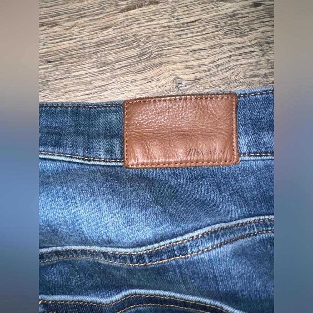 Madewell 10" High -Rise Skinny Crop Jeans - Picture 6 of 9